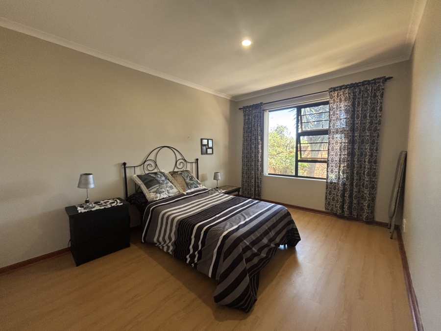 To Let 3 Bedroom Property for Rent in Summerstrand Eastern Cape